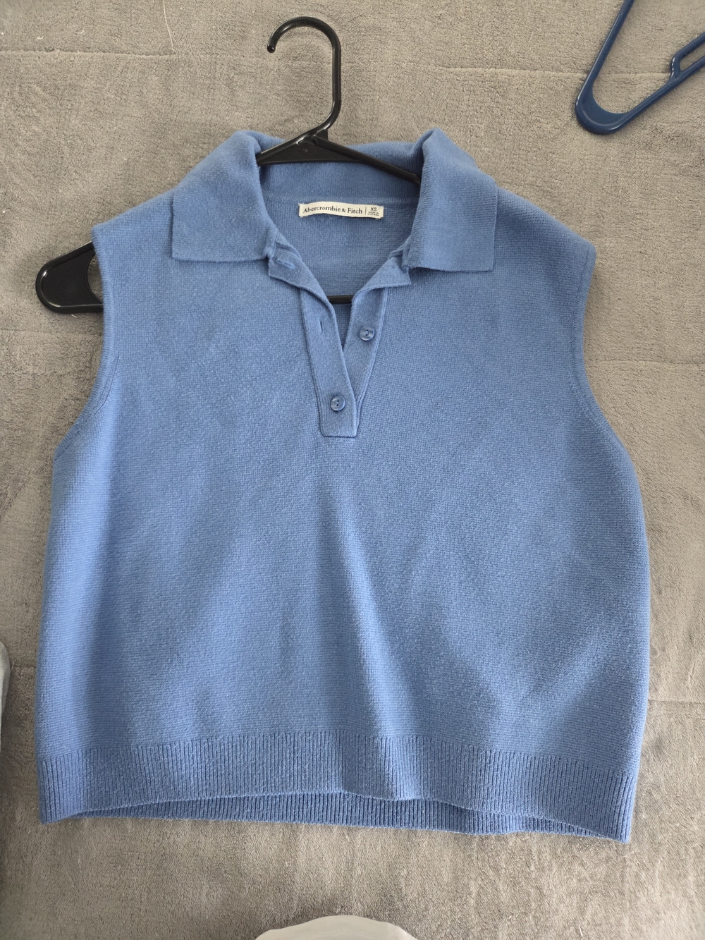 Abercrombie & Fitch Blue Knit Sleeveless Polo Vest
